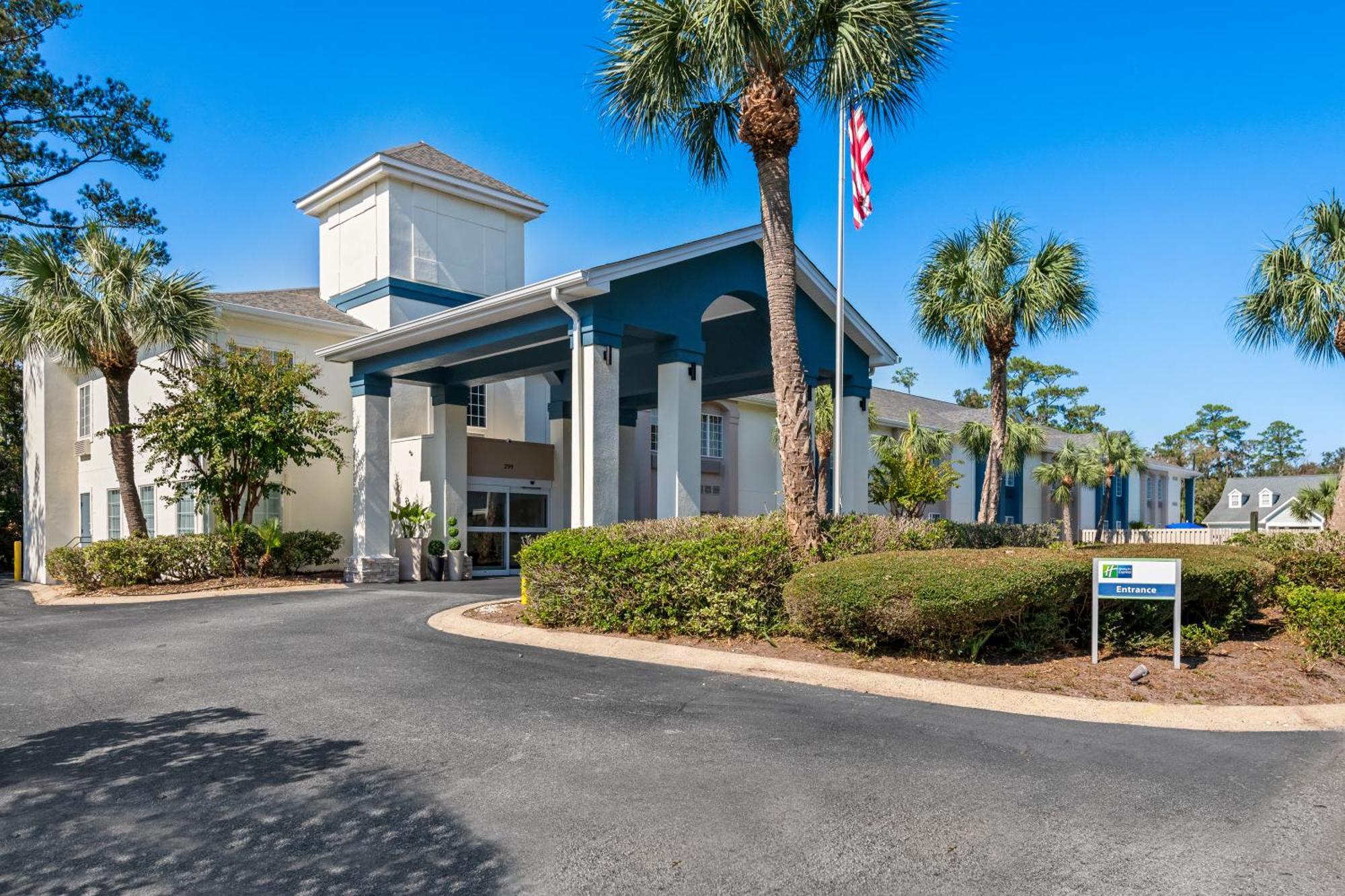 Holiday Inn Express Saint Simons Island By Ihg St. Simons Island Exterior photo