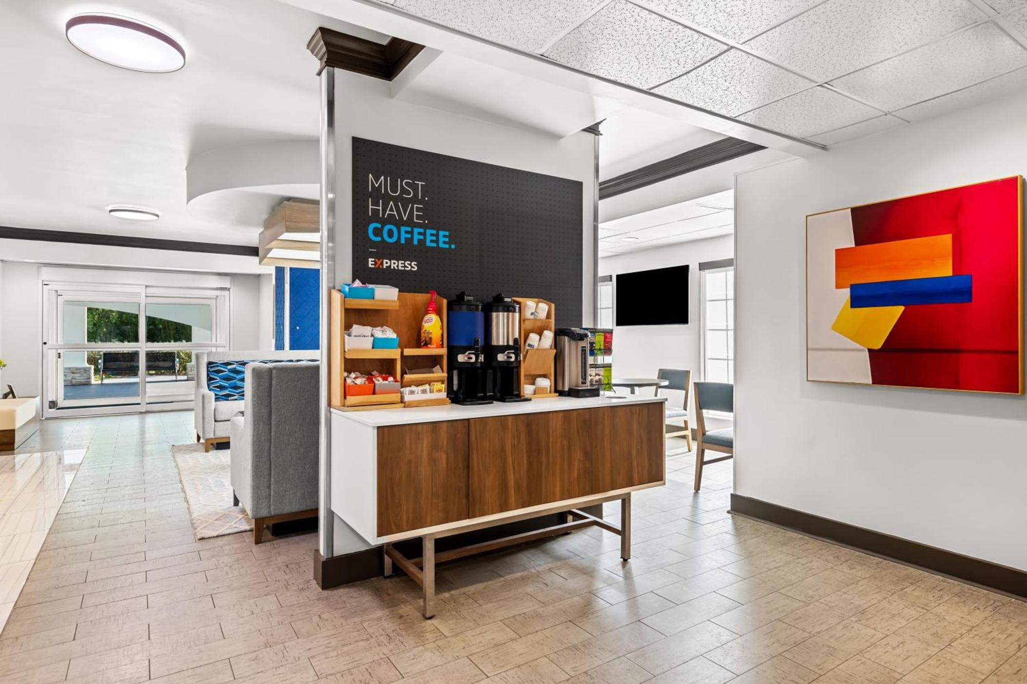 Holiday Inn Express Saint Simons Island By Ihg St. Simons Island Exterior photo