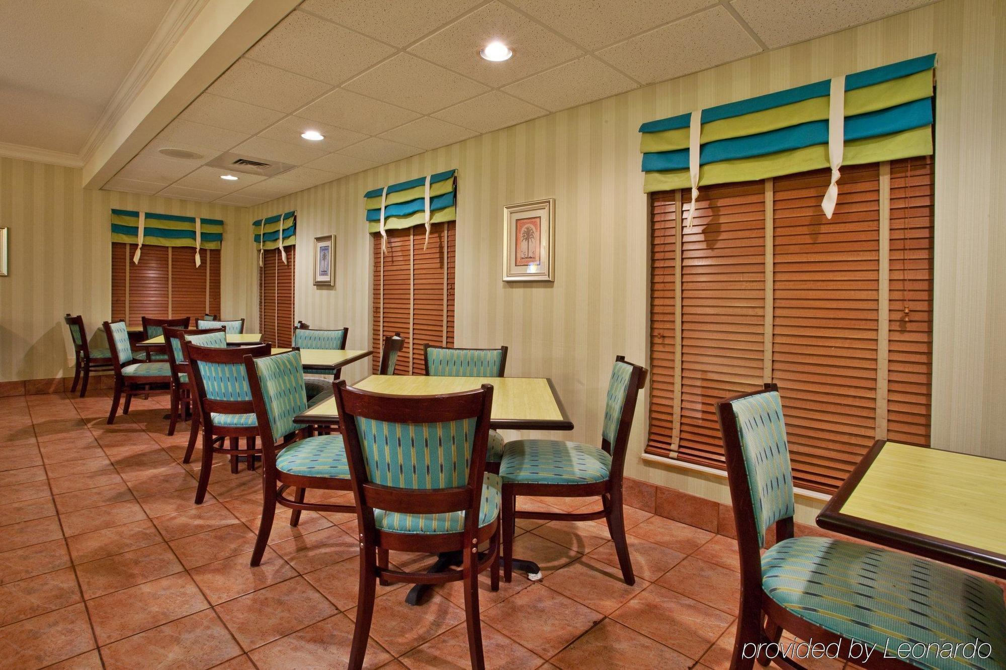 Holiday Inn Express Saint Simons Island, An Ihg Hotel St. Simons Island Restaurant photo